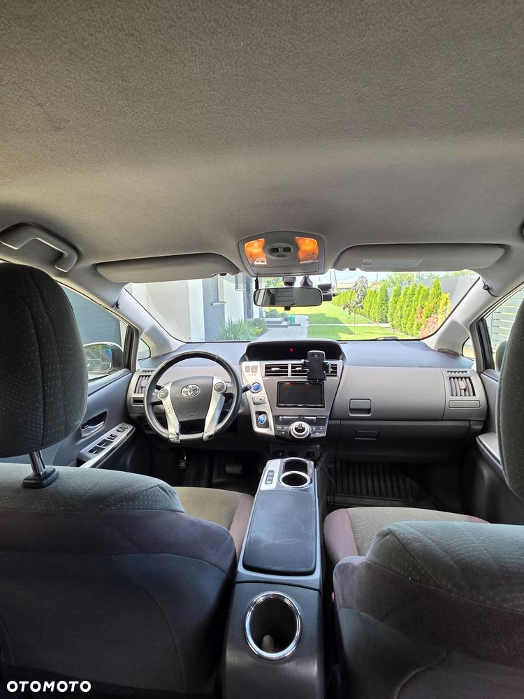 Toyota Prius+ (Hybrid) Comfort - 12