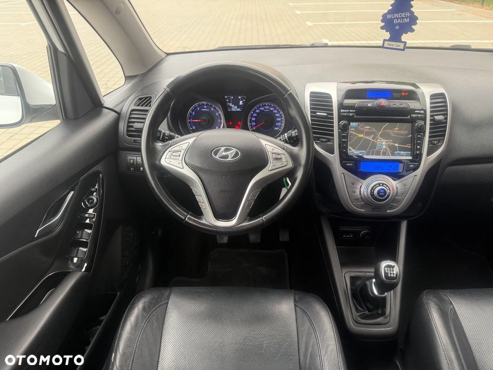 Hyundai ix20 - 16