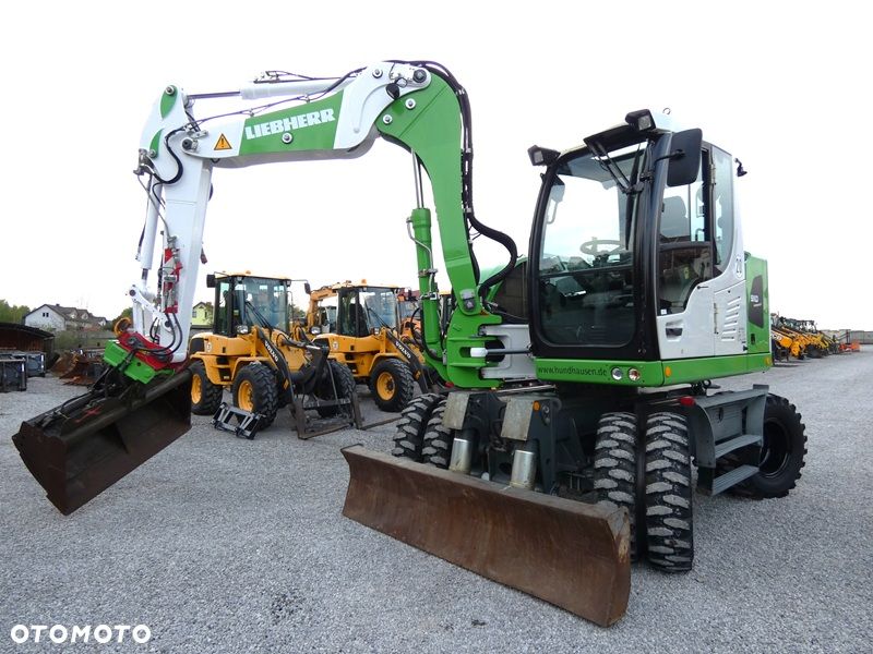 Liebherr A910 Compact / Z Niemiec / Super Stan / BEZ DPF / 2 Łyżki / - 9