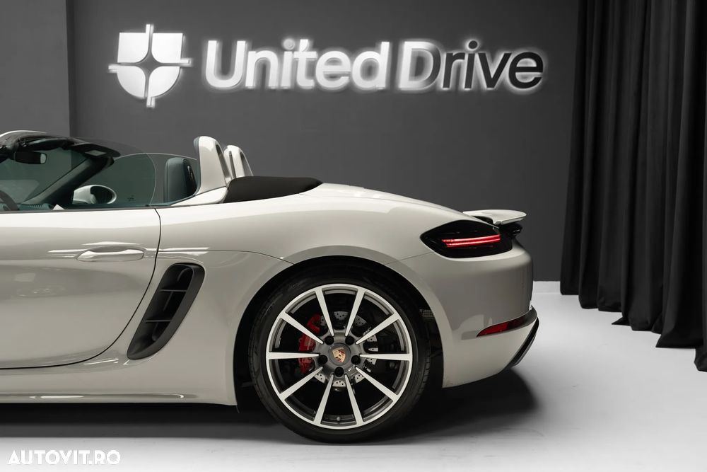 Porsche Boxster S PDK - 9