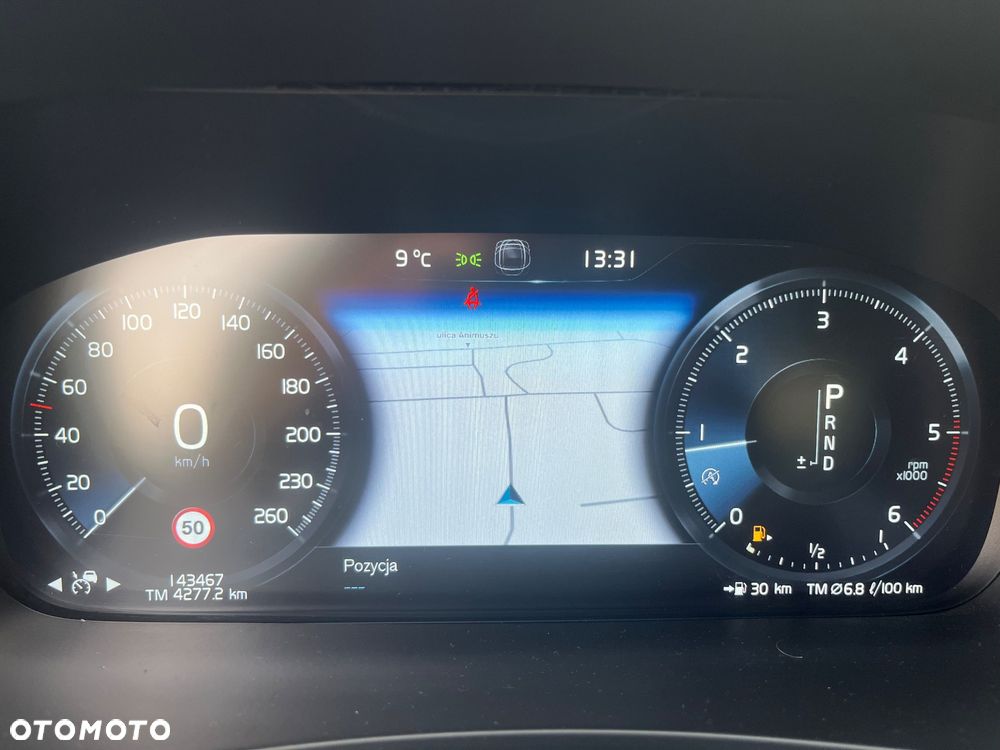 Volvo V90 D4 SCR Momentum Pro - 24