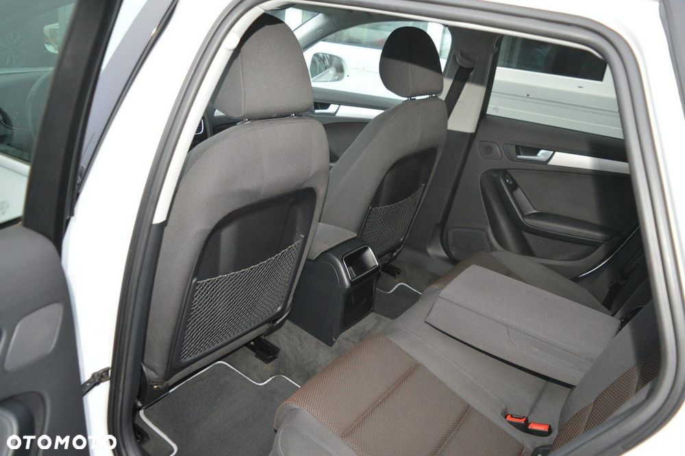 Audi A4 Allroad 2.0 TDI Quattro - 31