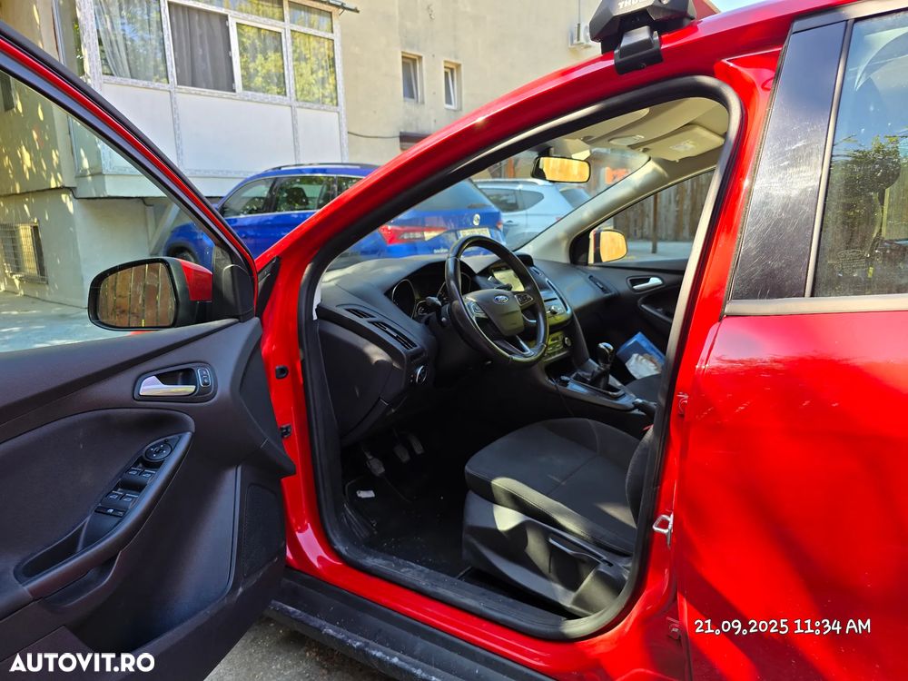 Ford Focus 1.0 EcoBoost Trend - 13