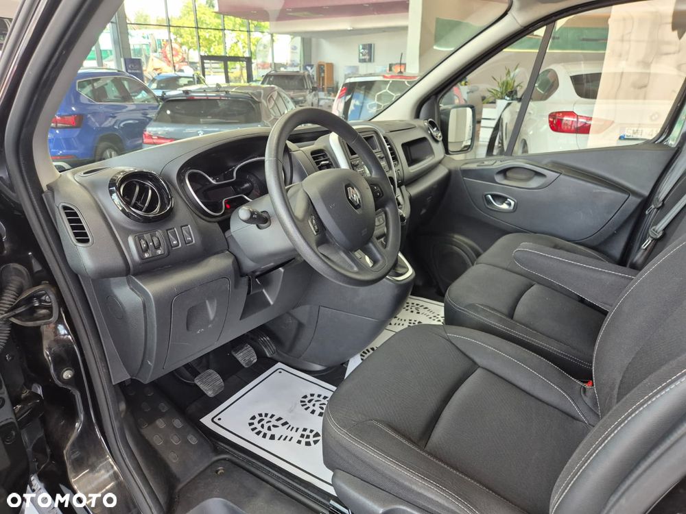 Renault Trafic 2.0 DCi 120  / L2H1 LONG / JEDYNY TAKI Z MONAKO / SERWISOWANY / ODŚWIEŻONY / ORYG. NISKI PRZEBIEG / RARYTAS / LAMPY LEDOWER  / DŁUGA PAKA / 3 MIEJSCA / UNIKATOWY STYL / EURO 6 - 17