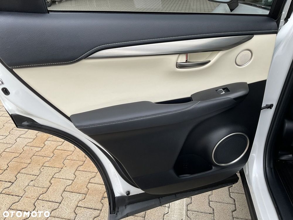 Lexus NX 300 Prestige AWD - 16