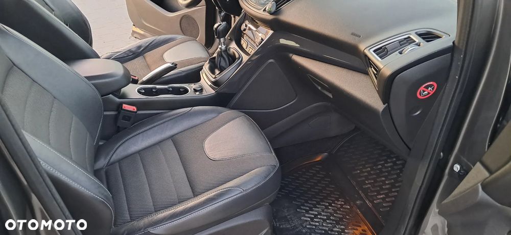 Ford Kuga 2.0 TDCi AWD Titanium - 16