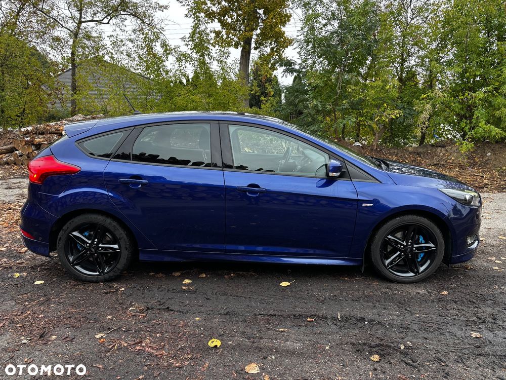 Ford Focus 1.5 EcoBoost Start-Stopp-System ST-Line - 4