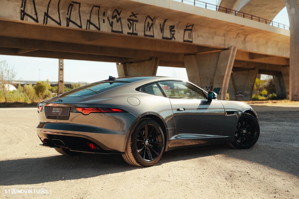 Jaguar F-Type 2.0 i4 - 12
