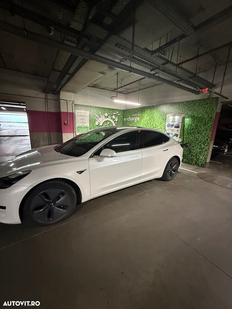 Tesla Model 3 Standard Reichweite Plus Hinterradantrieb - 9