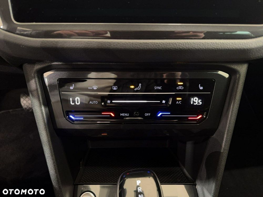 Volkswagen Tiguan - 25