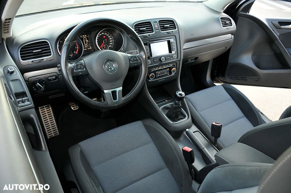 Volkswagen Golf 1.4 TSI BMT Highline - 12