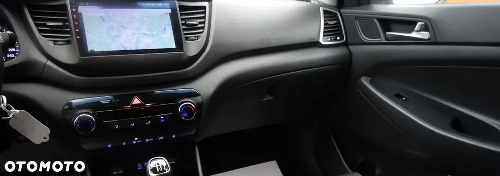 Hyundai Tucson 1.6 GDI BlueDrive Style 2WD - 18