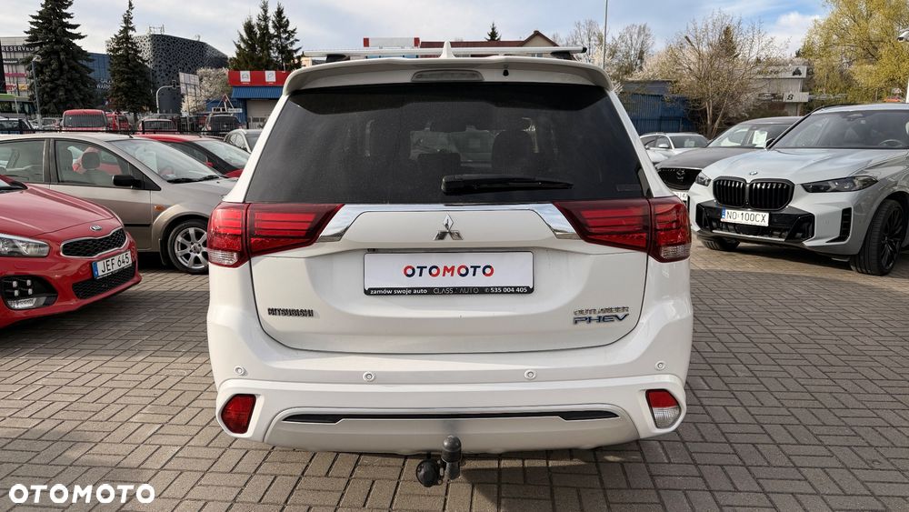Mitsubishi Outlander 2.4 4WD Diamant+ - 16