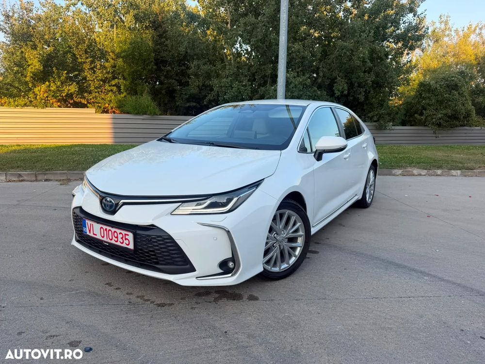 Toyota Corolla 1.8 HSD Dynamic - 1