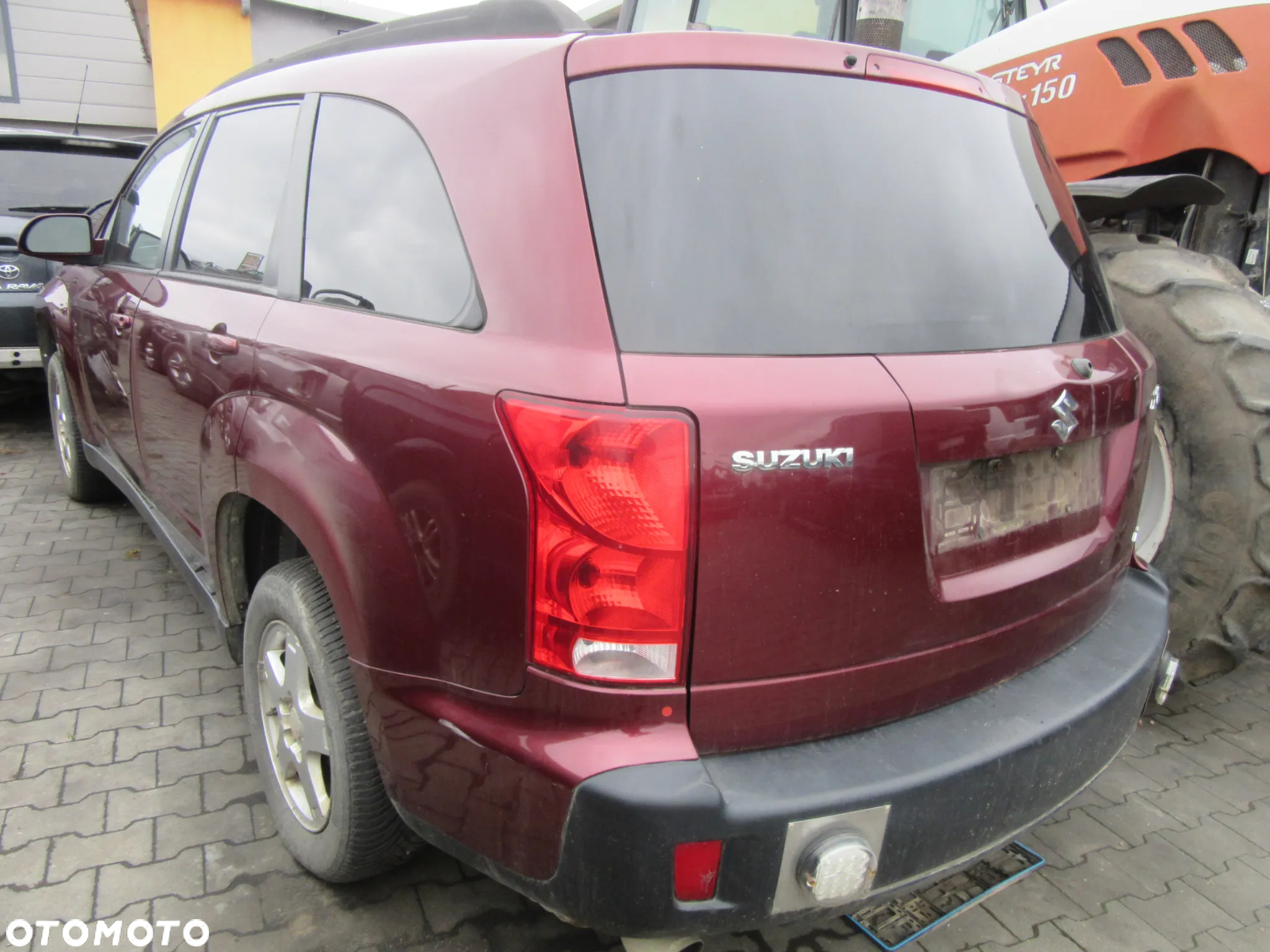 KANAPA FOTELE BOCZKI SKÓRA 7 OSÓB Suzuki XL7 2007 Wszystkie części - 11