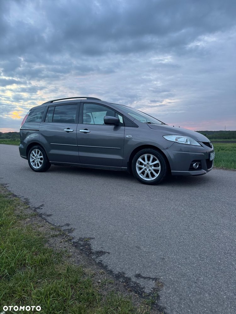 Mazda 5 - 8