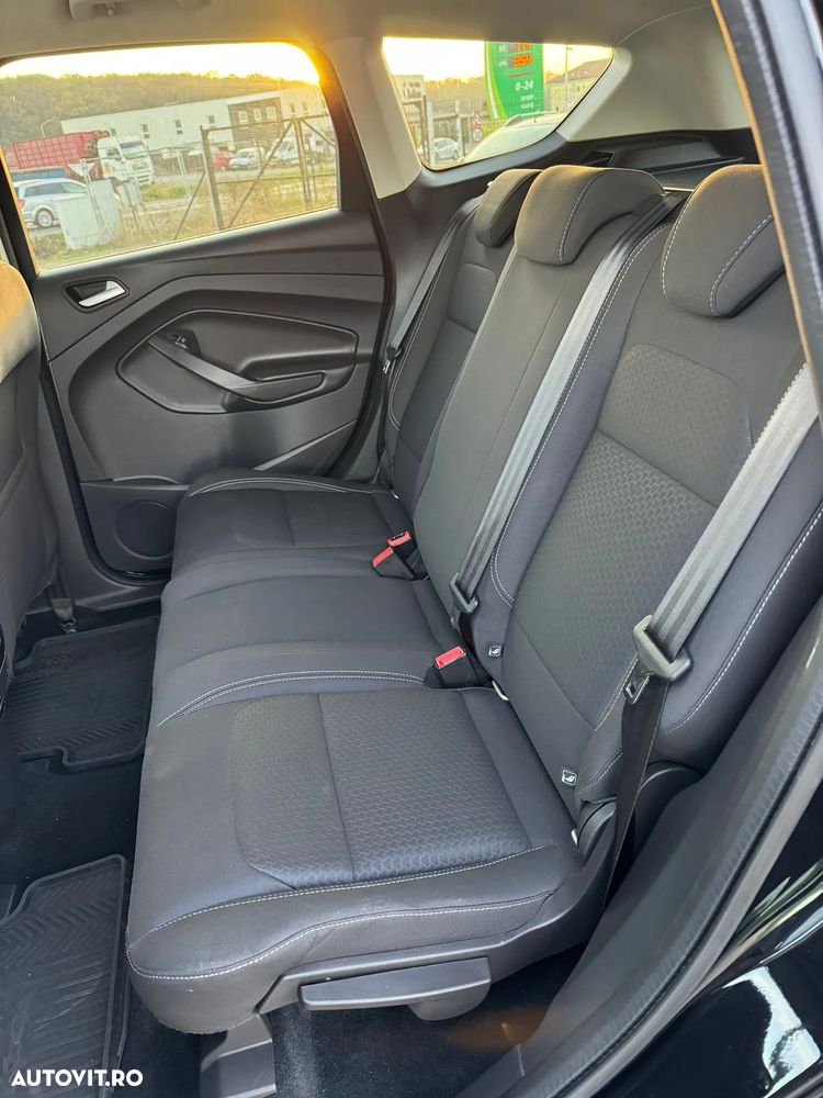 Ford Kuga 1.5 EcoBoost 2x4 Black & Silver - 28