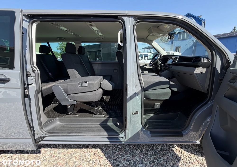 Volkswagen Caravelle - 30