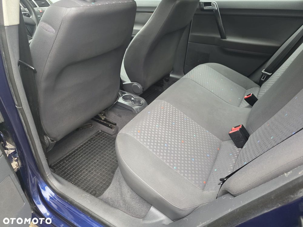 Volkswagen Polo 1.2 Comfortline - 4