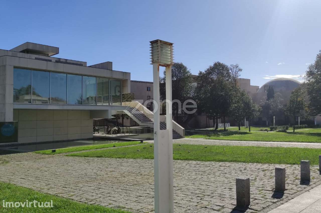 LOJA COMERCIAL NO CORAÇAO DE MATOSINHOS COM 336m2 - Grande imagem: 5/17