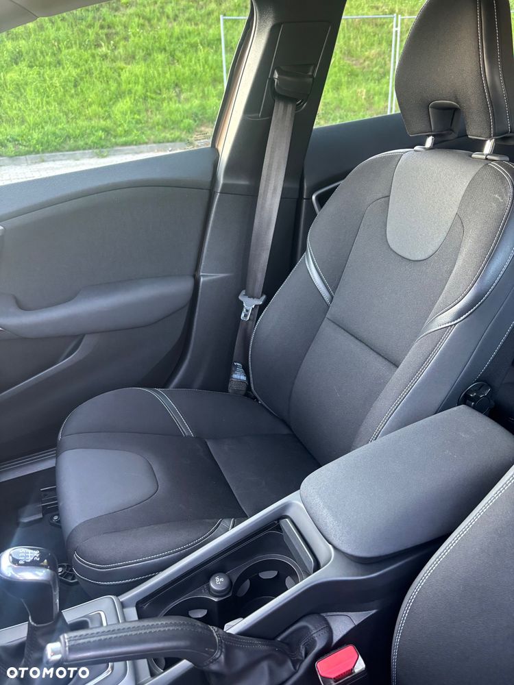 Volvo V40 T4 Momentum - 8