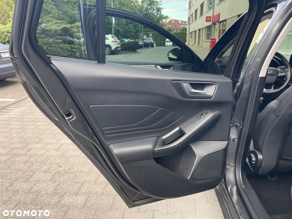 Ford Focus - 21