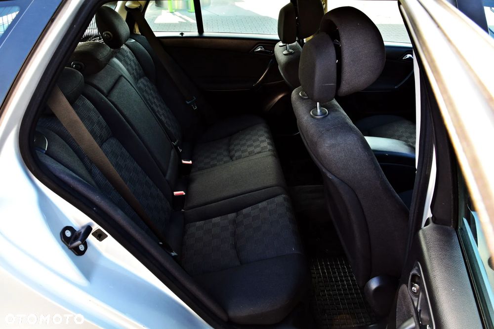 Mercedes-Benz Klasa C 180 Kompressor Classic - 17