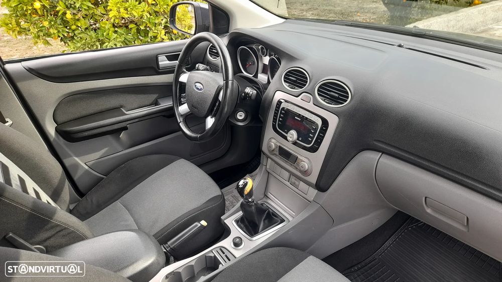 Ford Focus SW 1.6 TDCi DPF Trend - 35