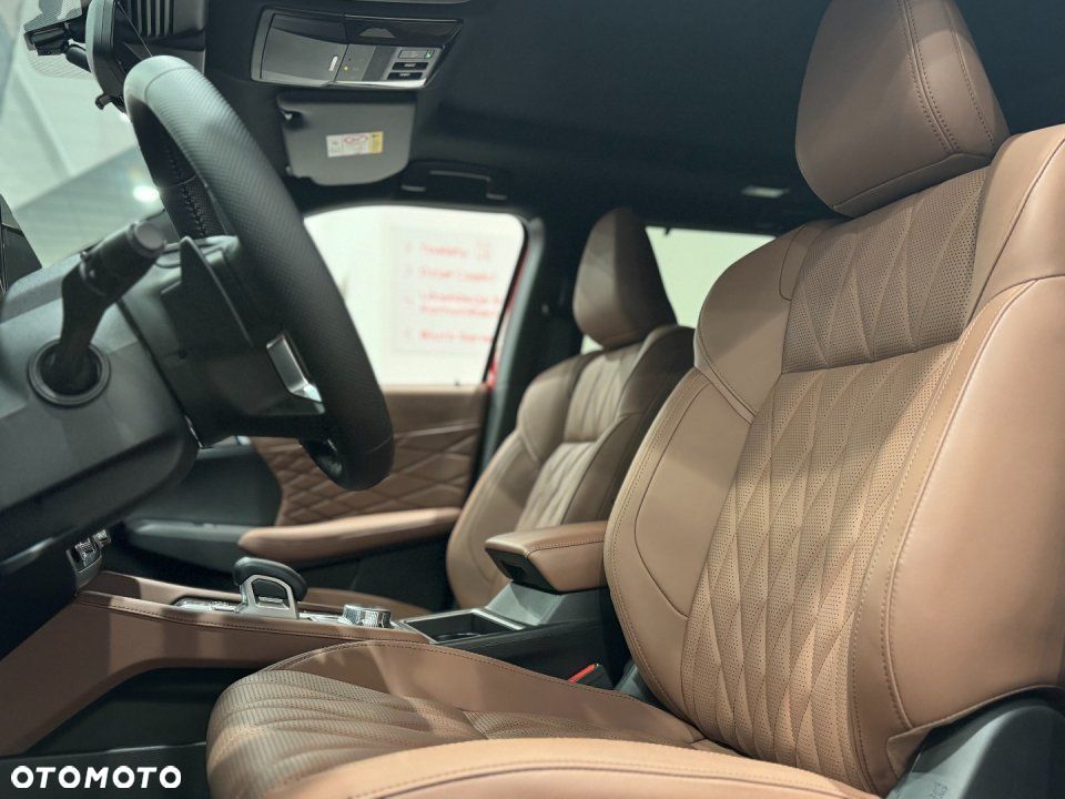 Mitsubishi Outlander - 9