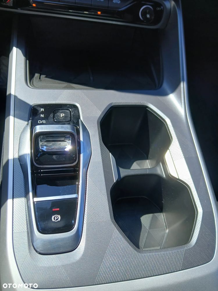 GAC Emzoom - 16