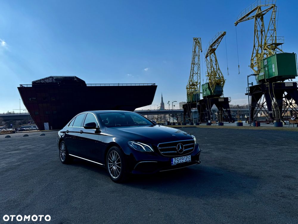 Mercedes-Benz Klasa E 220 d 4Matic 9G-TRONIC Avantgarde - 3