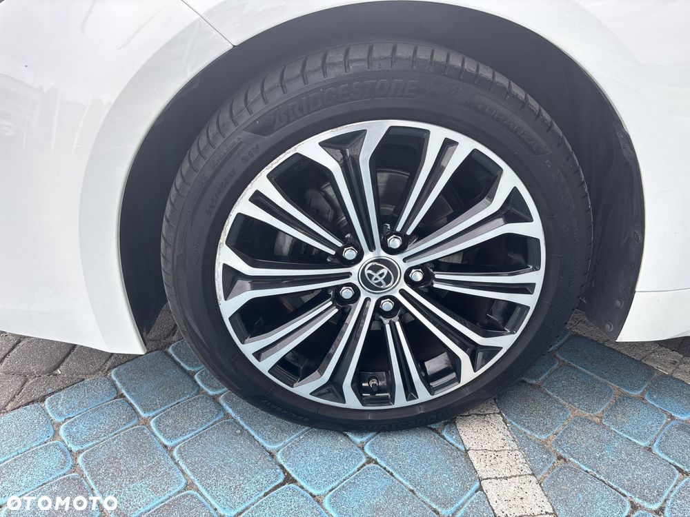 Toyota Corolla 1.8 Hybrid Comfort - 30