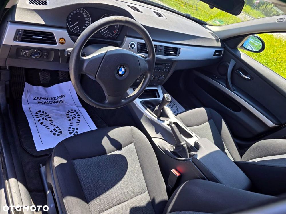 BMW Seria 3 - 17