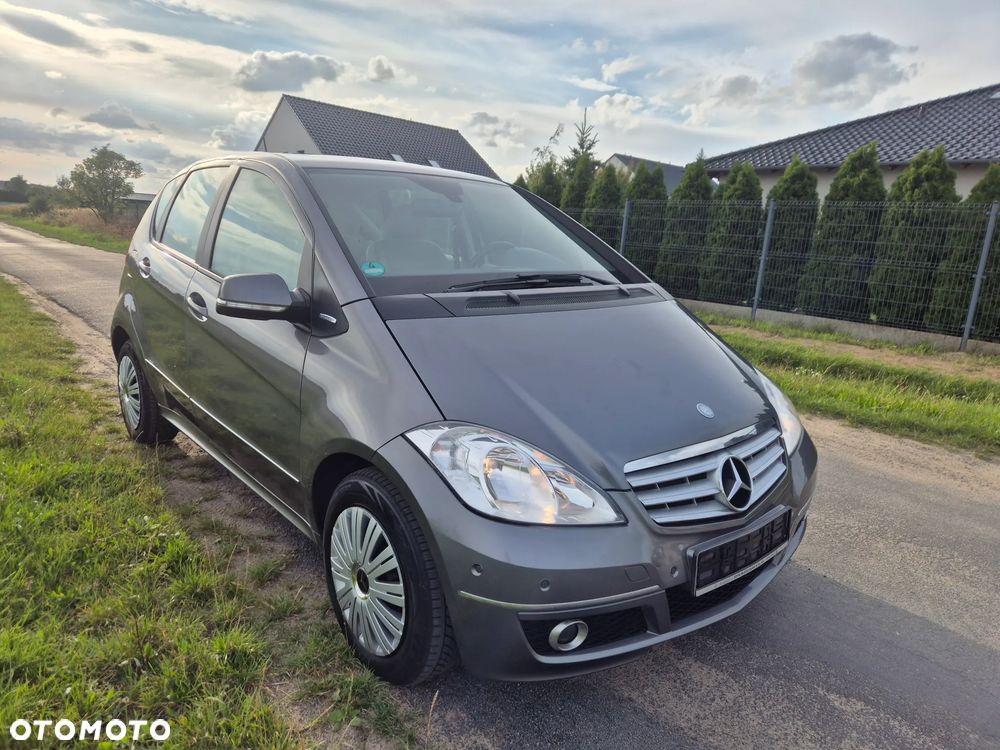 Mercedes-Benz Klasa A 180 BlueEFFICIENCY Avantgarde Special Edition - 1
