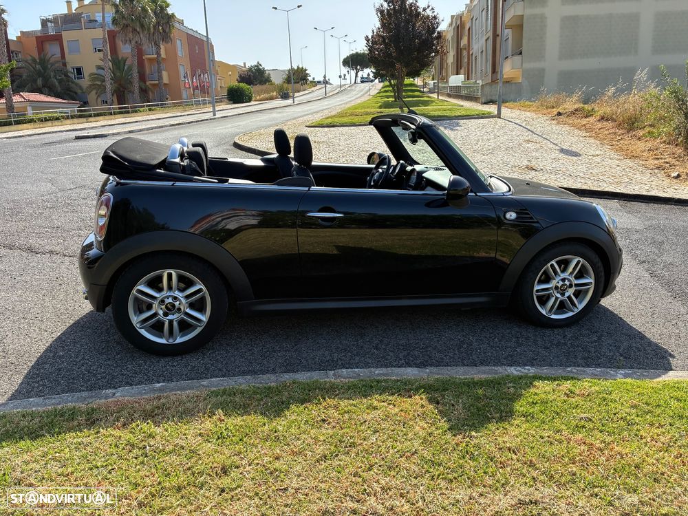 MINI Cabrio Cooper D - 2