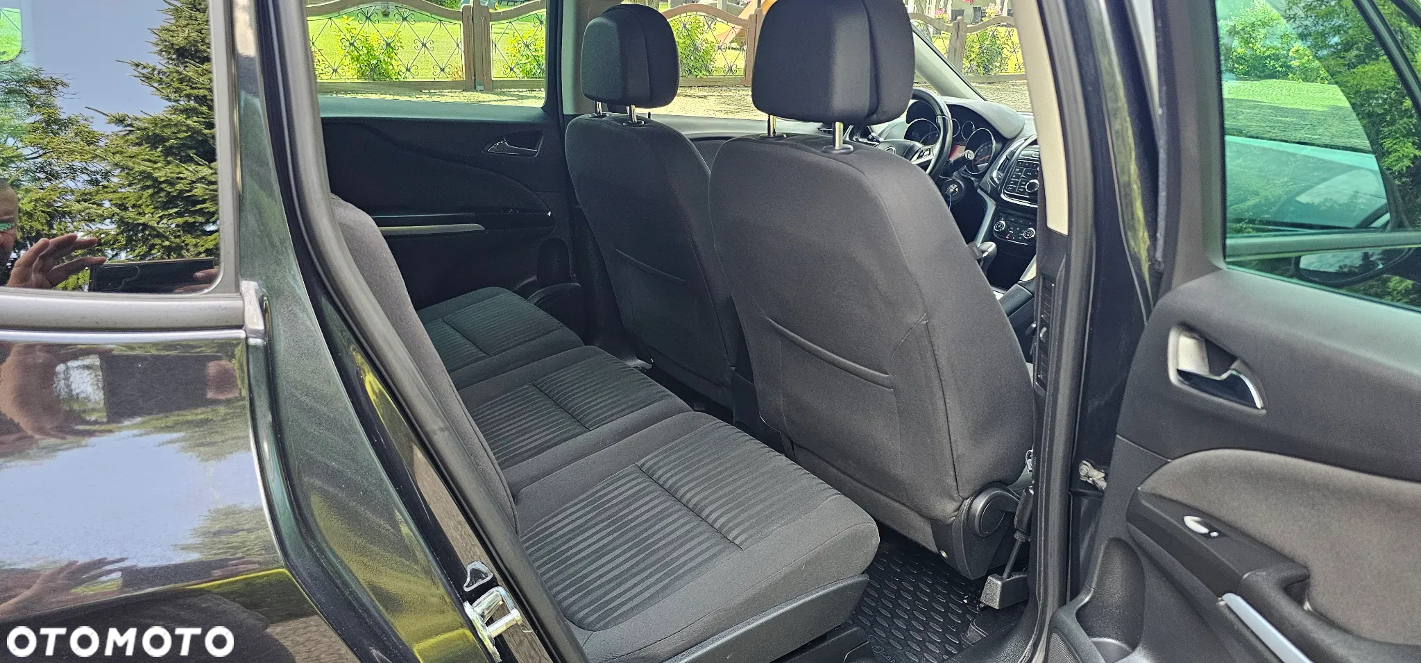 Opel Zafira - 12
