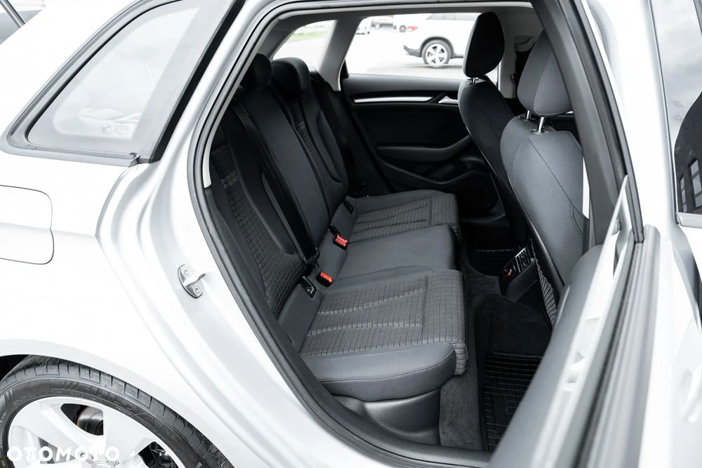 Audi A3 Sportback 1.8 TFSI Attraction - 19
