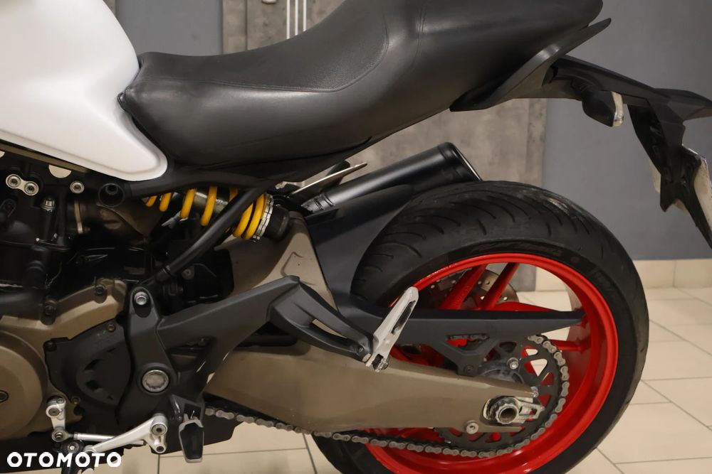 Ducati Monster - 27