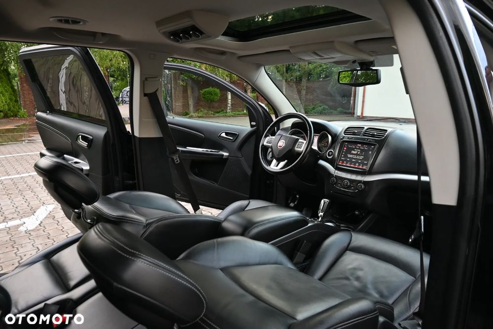 Fiat Freemont 2.0 Multijet 16V DPF Automatik Allrad Black Code - 25
