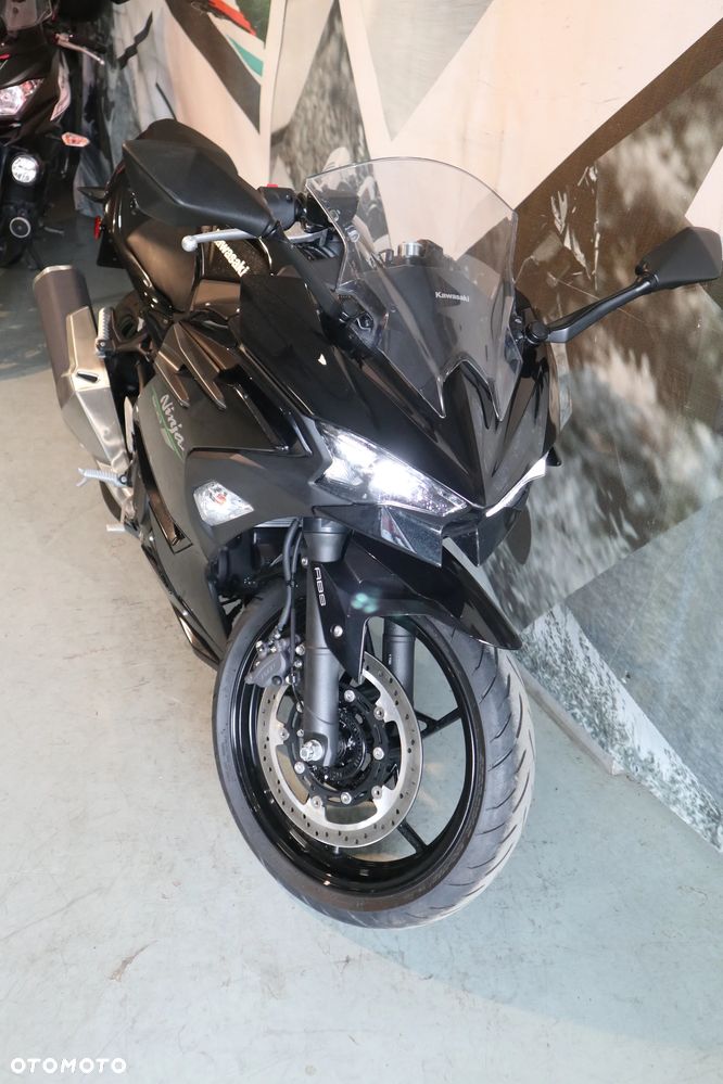 Kawasaki Ninja - 16