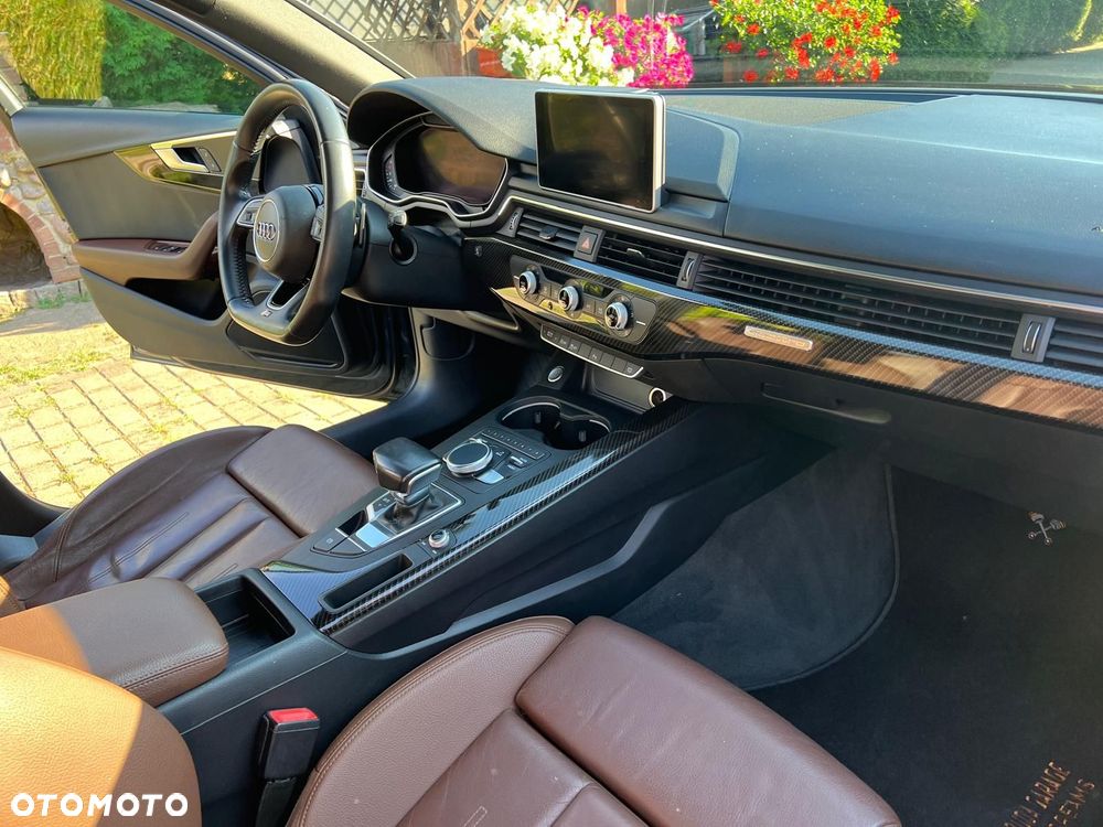 Audi A4 Avant 2.0 TDI Quattro S tronic - 19