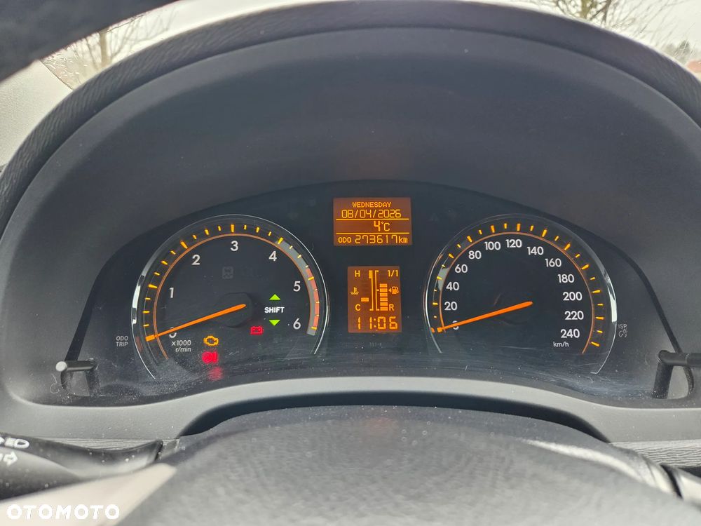 Toyota Avensis 2.0 D-4D - 7