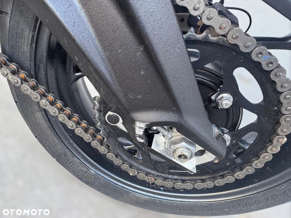 Triumph Street Triple - 24