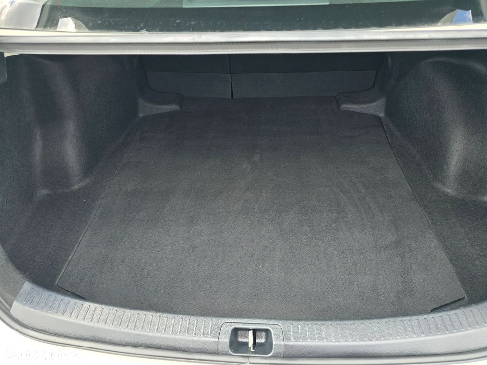 Toyota Corolla 1.8 Hybrid GPF Comfort - 39