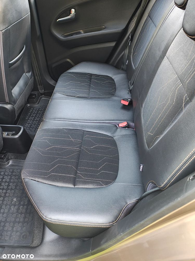 Kia Picanto 1.2 Fifa World Cup Edition - 12