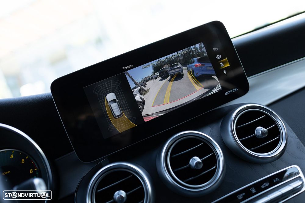 Mercedes-Benz GLC 300 de 4Matic - 17