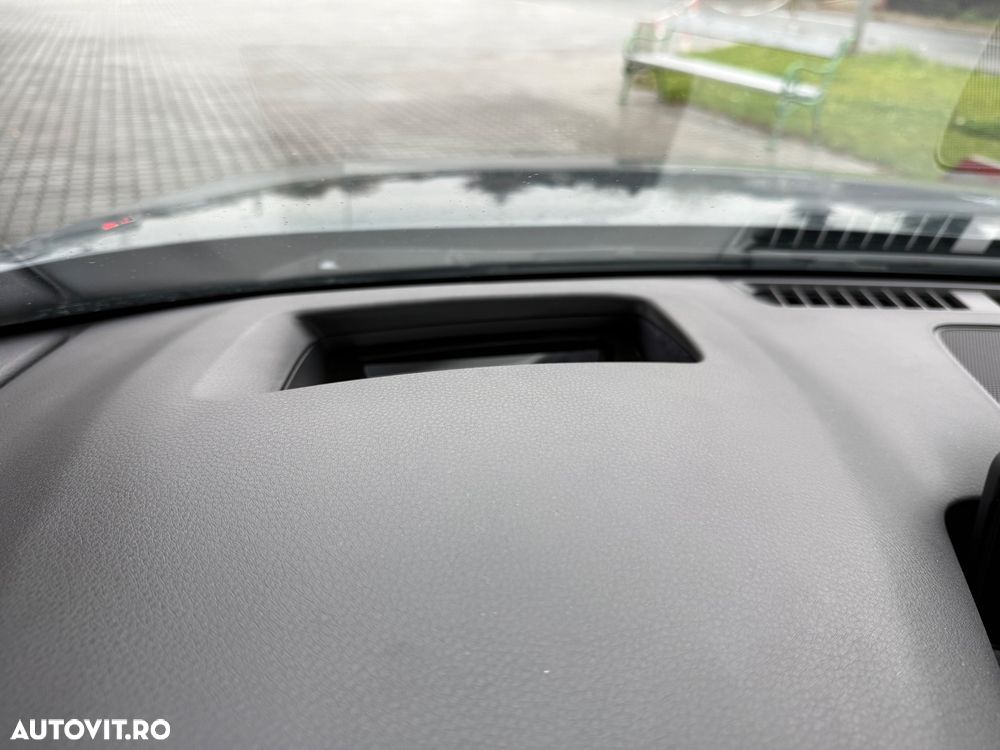 Mazda 3 e-Skyactiv G122 MHEV - 9
