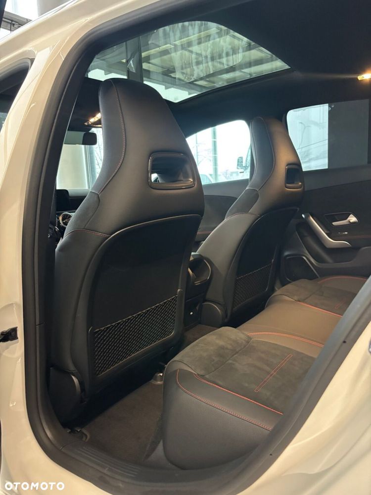 Mercedes-Benz Klasa A - 32