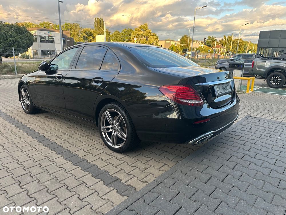 Mercedes-Benz Klasa E 220 d 9G-TRONIC - 37