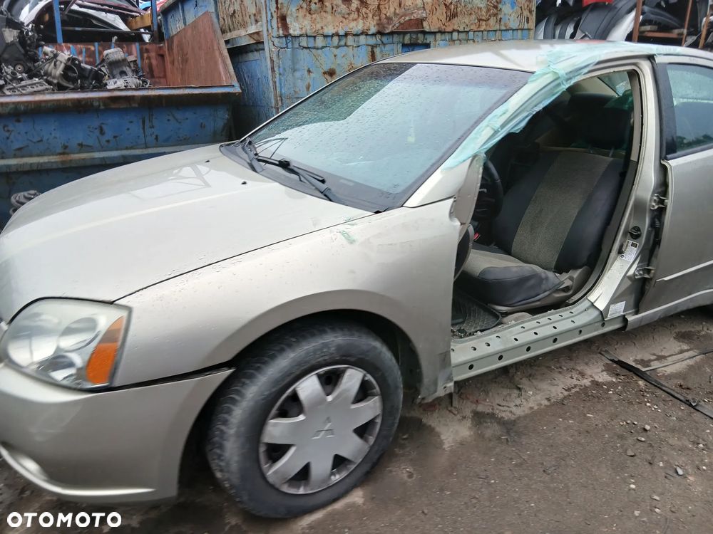 Mitsubishi Galant 04- USA Błotnik lewy przód  USA S13 - 1